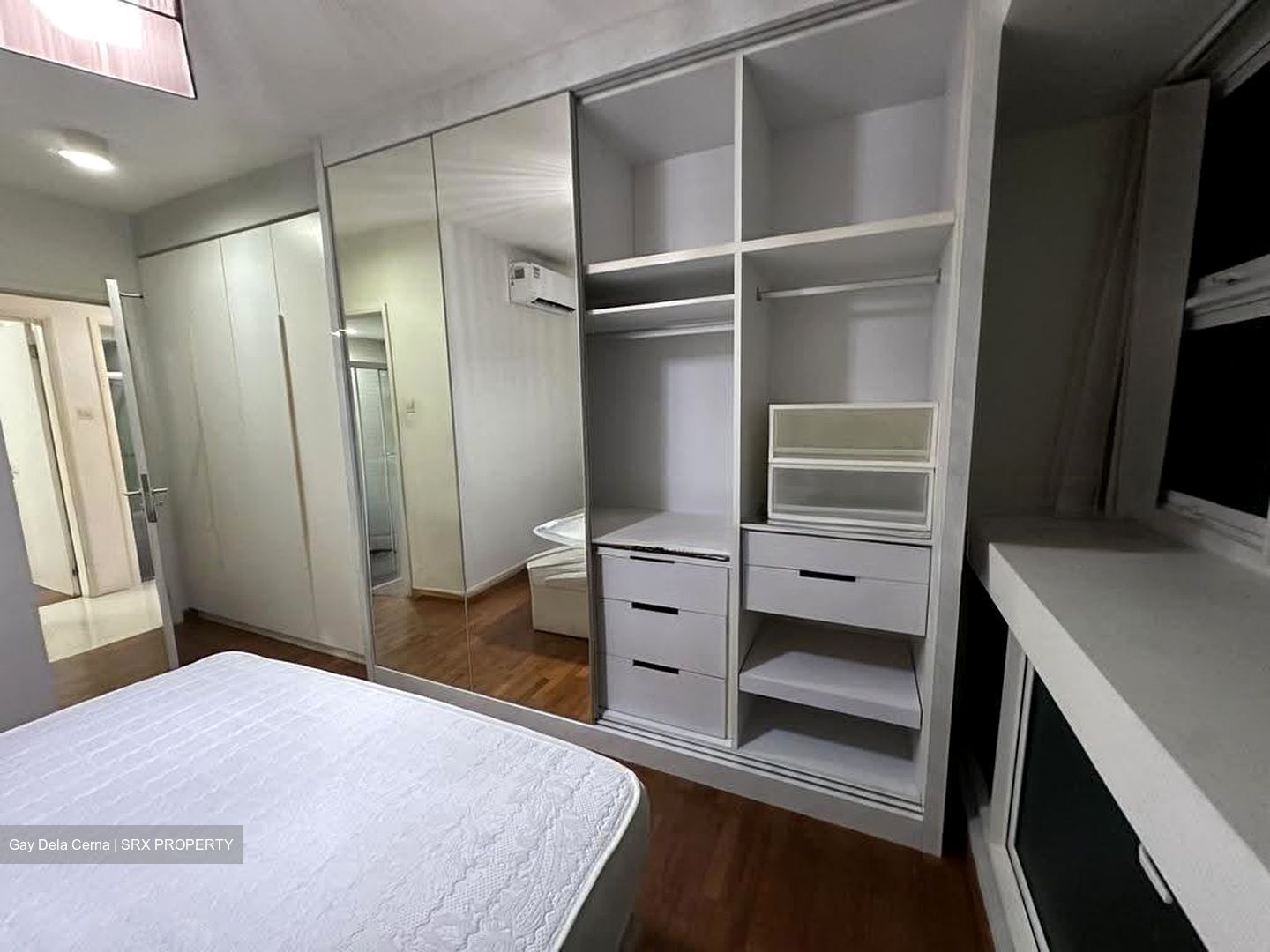 The Esparis (D18), Condominium #616502371